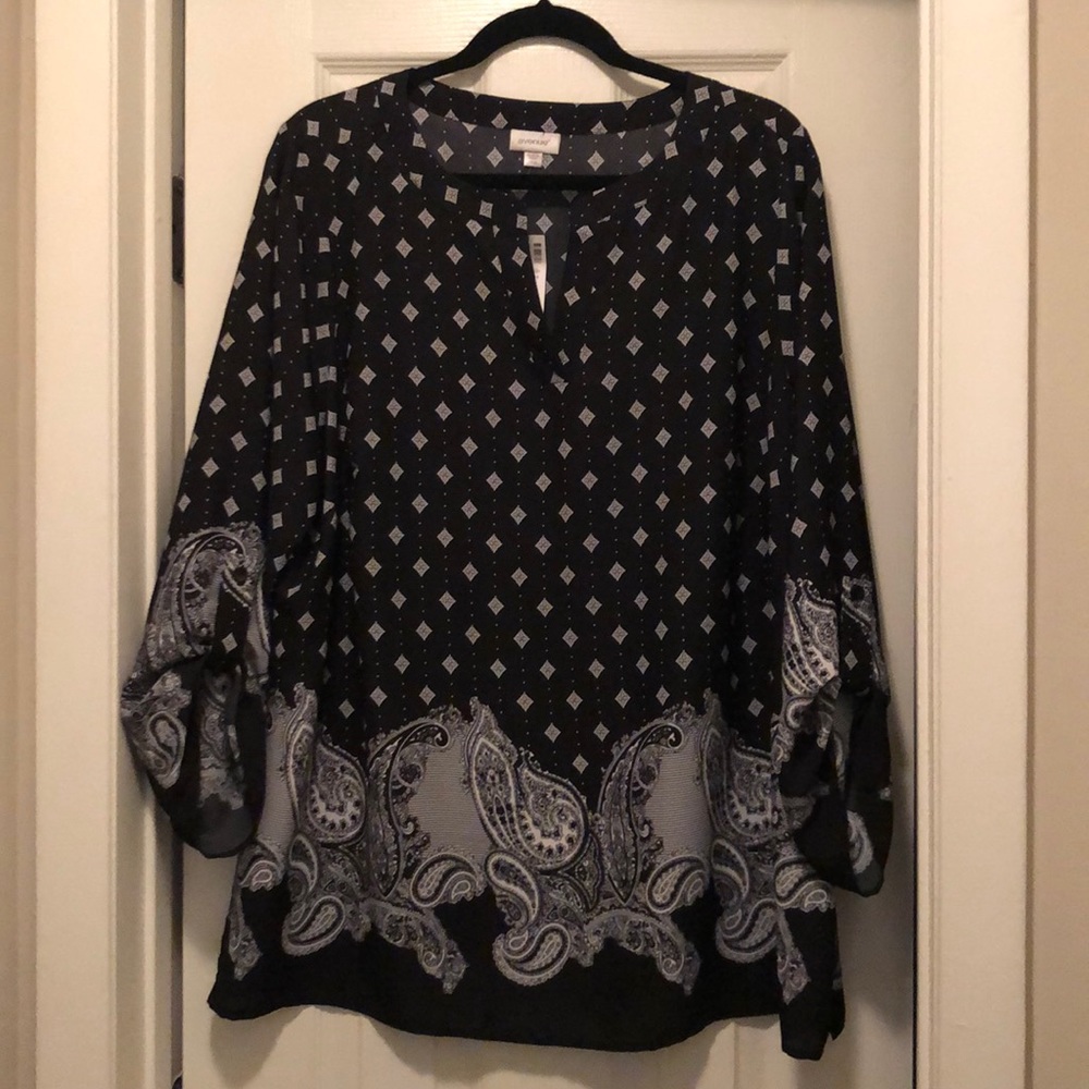 Avenue Sheer Beautiful Black/White 18/20 Blouse